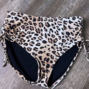 🎄5/$25🎄Urban Sean High Wait Bikini Bottom- Size‎ Small